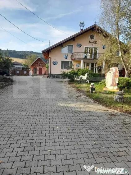 Casă cu 3 camere cu Teren 1900 Mp în Bărdești