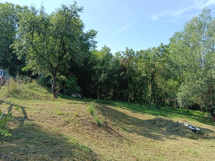 Casă individuală cu 4 camere cu Canalizare în Central