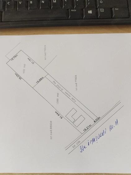 Teren de 2000 mp, în Central