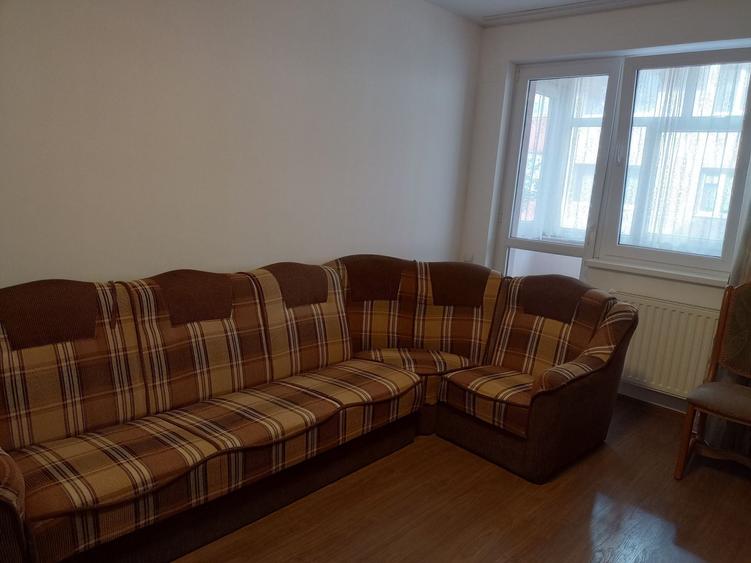 Apartament cu 2 camere decomandat în Exterior Vest