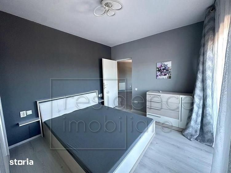 Apartament cu 3 camere semidecomandat, mobilat în Bulgaria