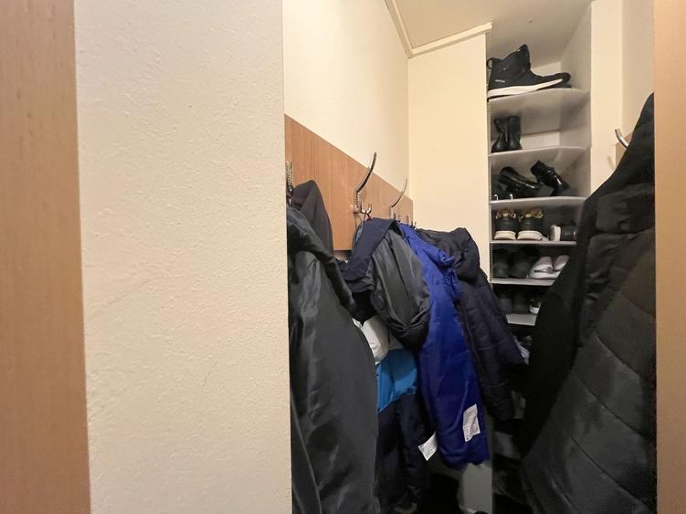Apartament cu 4 camere decomandat, mobilat în Simion Bărnuțiu