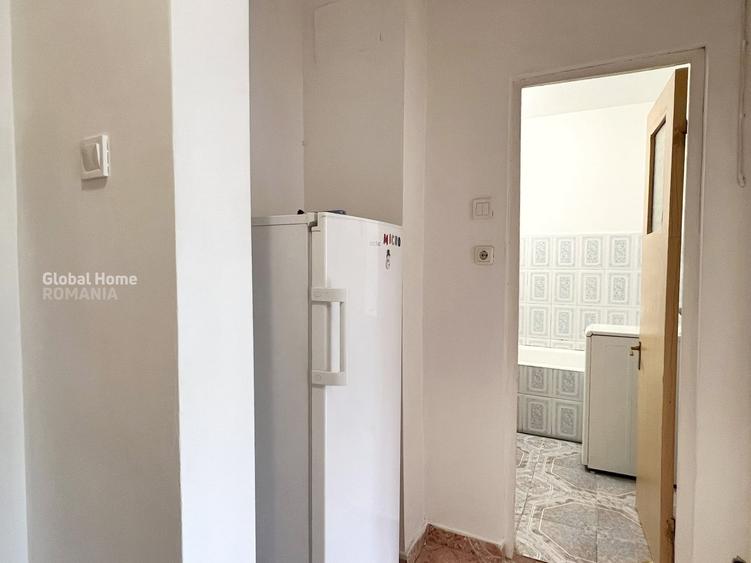 Garsonieră decomandată în Tineretului