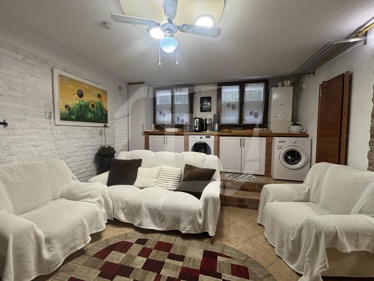 Apartament cu 3 camere semidecomandat, mobilat în Mărăști