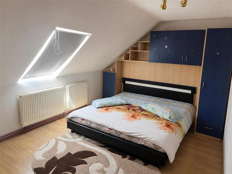Apartament cu 3 camere semidecomandat în Cedonia
