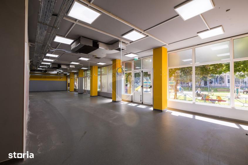 Spațiu comercial, de 231 mp, în Bartolomeu
