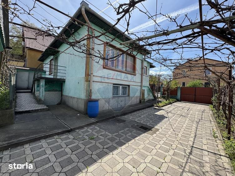 Casă cu 3 camere cu Teren 479 Mp în Central