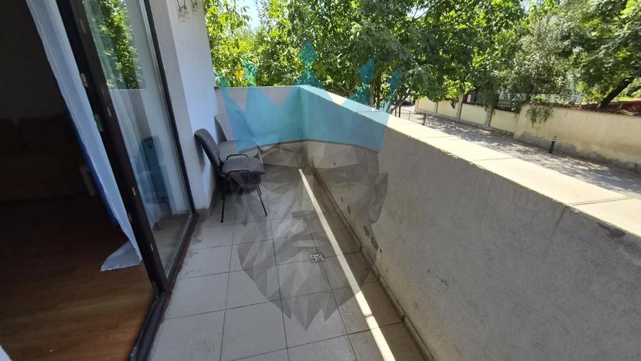 Apartament cu 3 camere decomandat, mobilat în Sisești