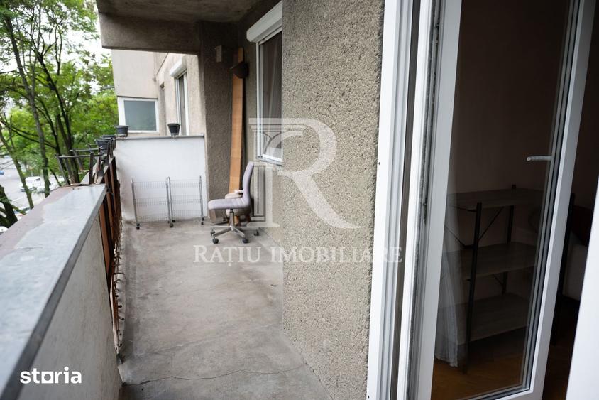 Apartament cu 3 camere decomandat în Central