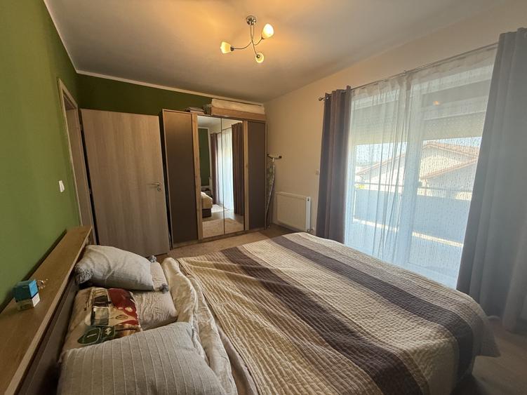 Apartament cu 3 camere decomandat, mobilat în Calea Urseni
