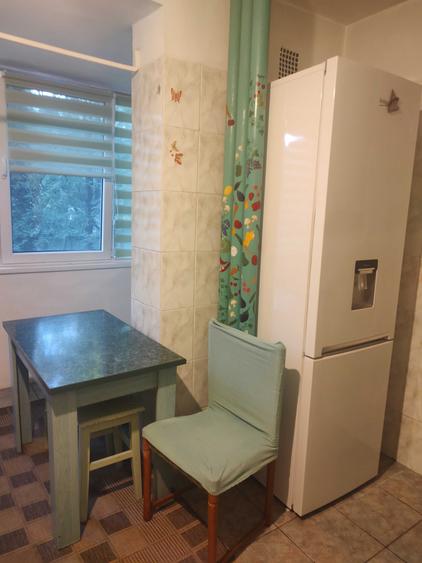 Apartament cu 2 camere semidecomandat în Brâncoveanu