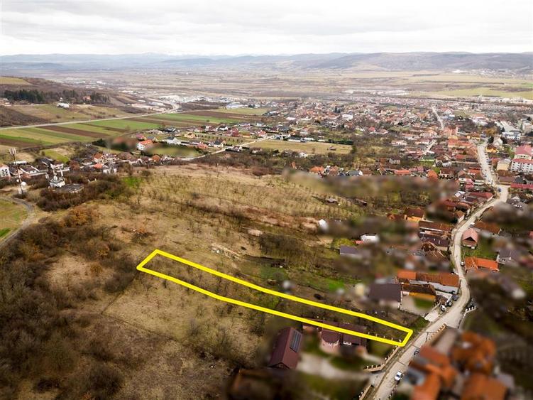 Teren intravilan de 2291 mp, în Nord-Vest