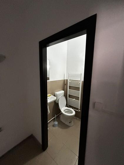 Spațiu comercial, de 64 mp, în Central