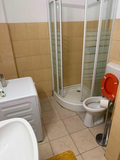 Apartament cu 3 camere decomandat în Câmpului