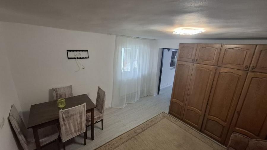 Casa de inchiriat - 12