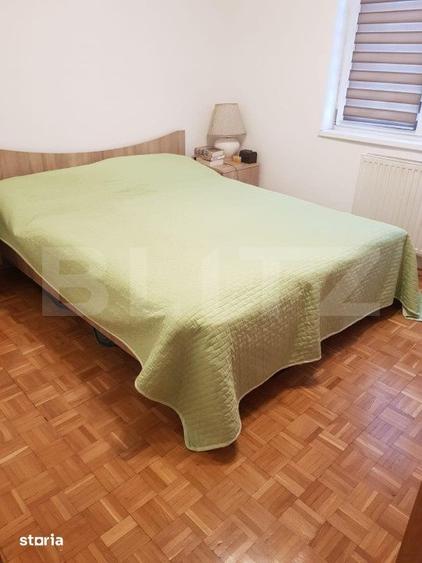 Apartament cu 3 camere semidecomandat în Central