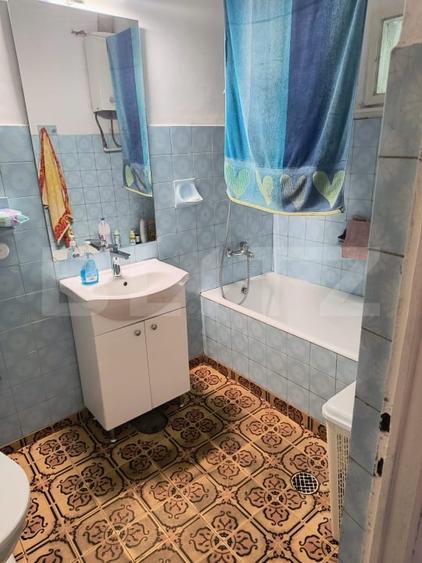Casă individuală cu 3 camere cu Canalizare în Central