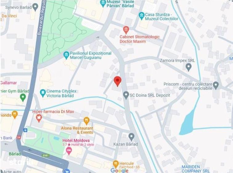 Casă cu 10 camere cu Teren 790 Mp în Central