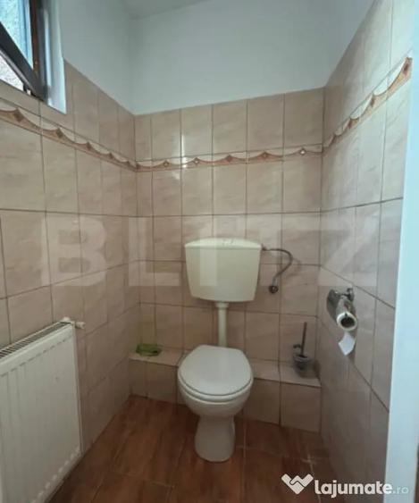Apartament cu 5 camere decomandat în Central