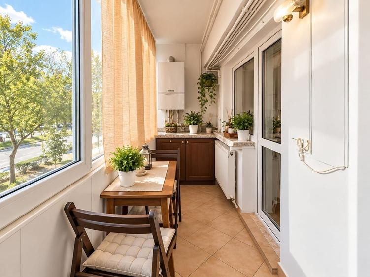 Apartament cu 3 camere decomandat, mobilat în Delfinariu