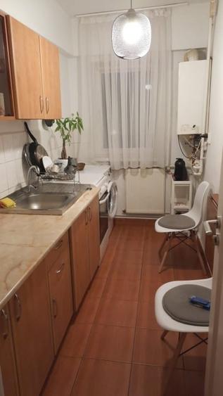 Apartament cu 2 camere semidecomandat în Cișmigiu