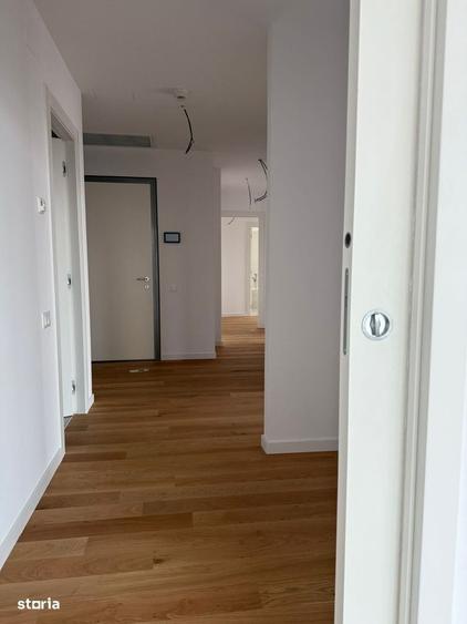 Apartament cu 4 camere în Floreasca