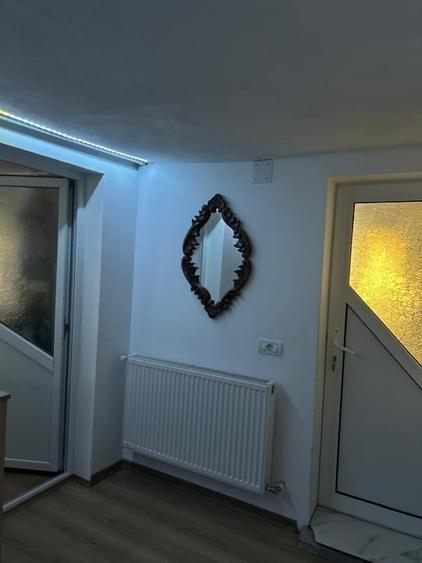 Casă individuală cu 4 camere cu Garaj în Albota