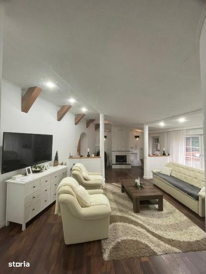 Apartament cu 5 camere în Central