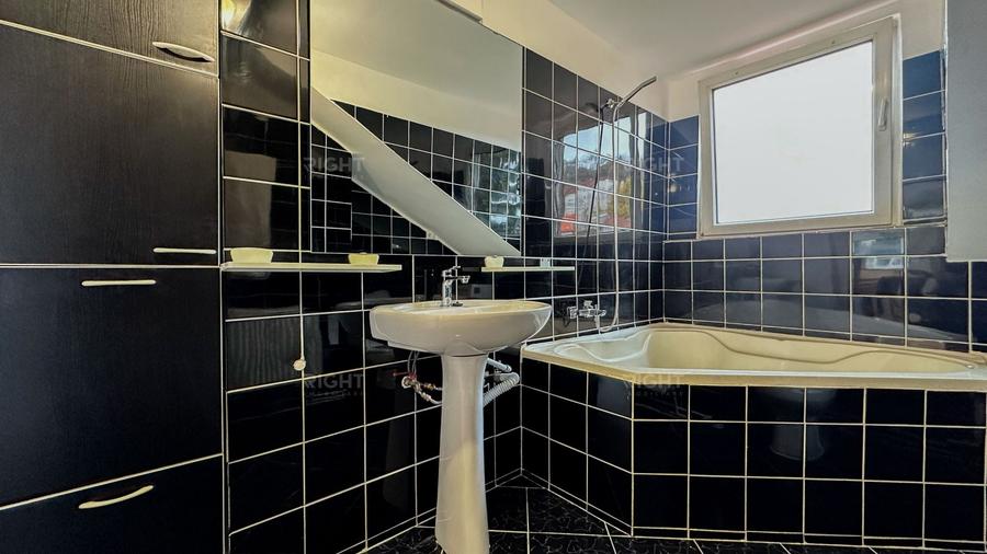 Apartament cu 2 camere decomandat, mobilat în Central