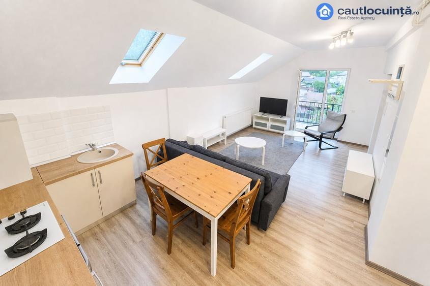 Apartament cu 3 camere în Tei