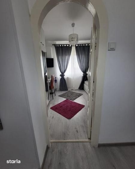 Apartament cu 3 camere în Cantacuzino