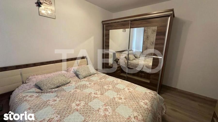 Apartament cu 3 camere decomandat în Șelimbăr — fotografia 2