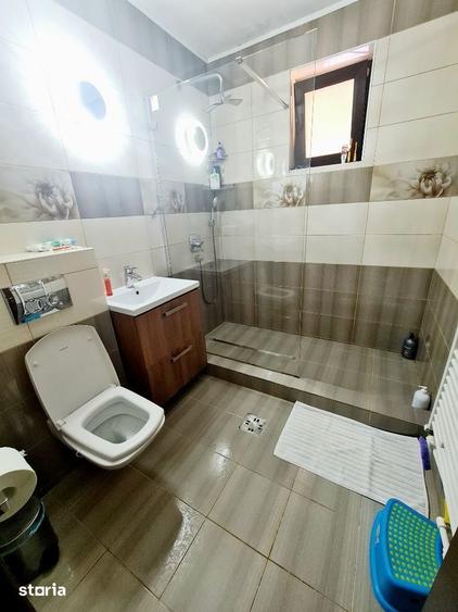 Casă cu 4 camere cu Teren 170 Mp în Central