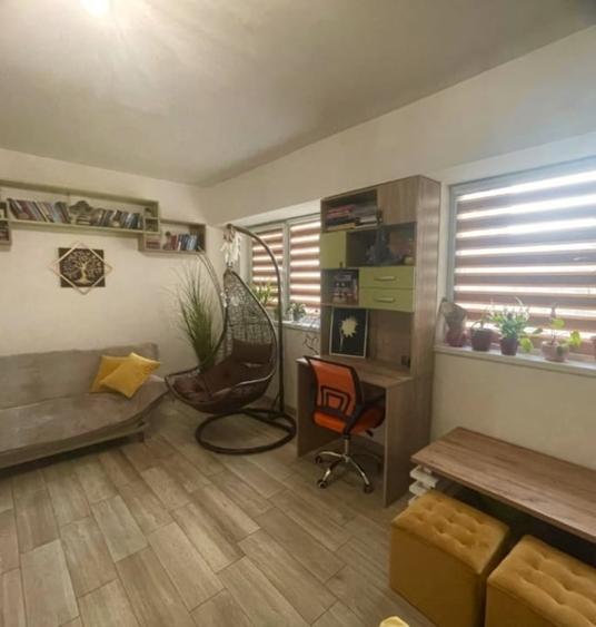 Apartament cu 3 camere decomandat, mobilat în Gării