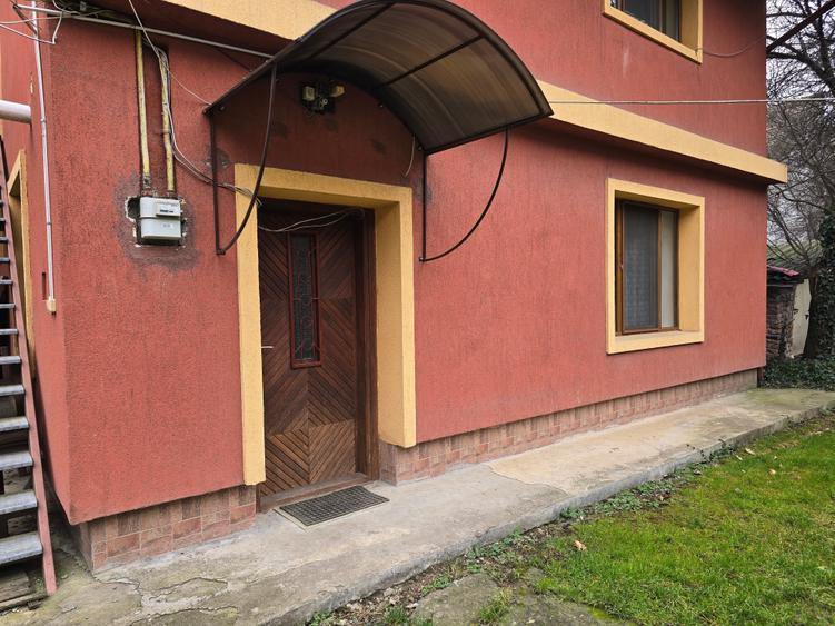 Apartament cu o camera mare la parterul unei casei - 6