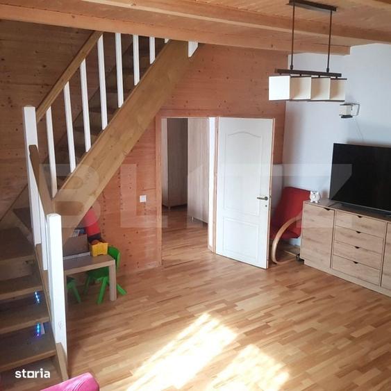 Casa deosebita din lemn masiv de stejar, 125 mp utili, teren 700 mp, B - 1