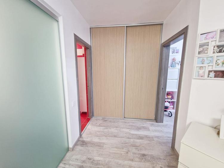 Apartament 3 camere, parcare, str Florilor Floresti Atelierul de Pizza - 15