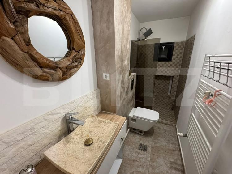 Apartament cu 4 camere decomandat, mobilat în Ultracentral