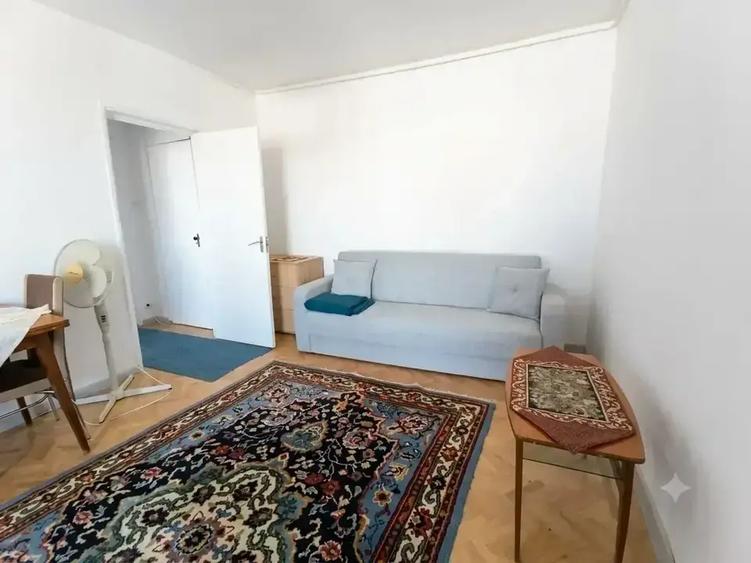 Apartament cu 2 camere semidecomandat, mobilat în Agronomie