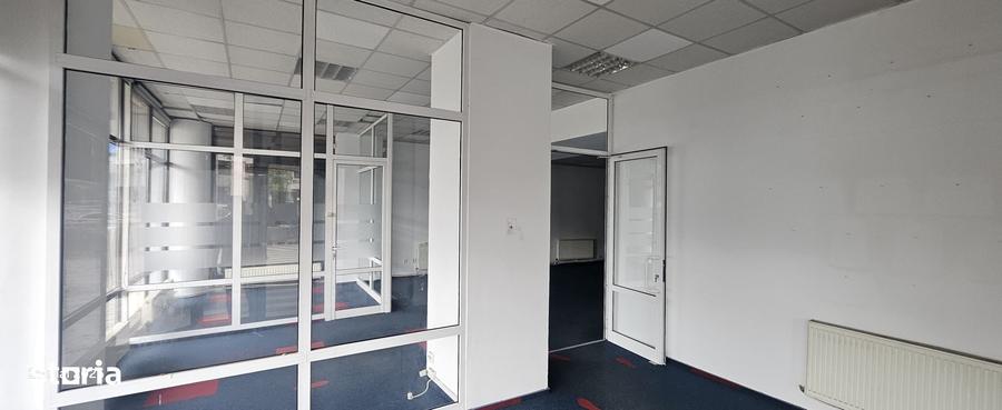 Spațiu comercial, de 184 mp, în Centru Civic