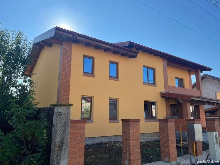 Casă cu 5 camere cu Teren 724 Mp în Sânandrei