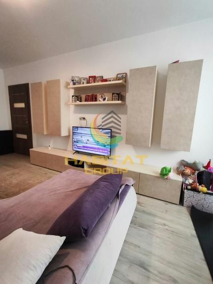 Apartament cu 3 camere decomandat în Apărătorii Patriei