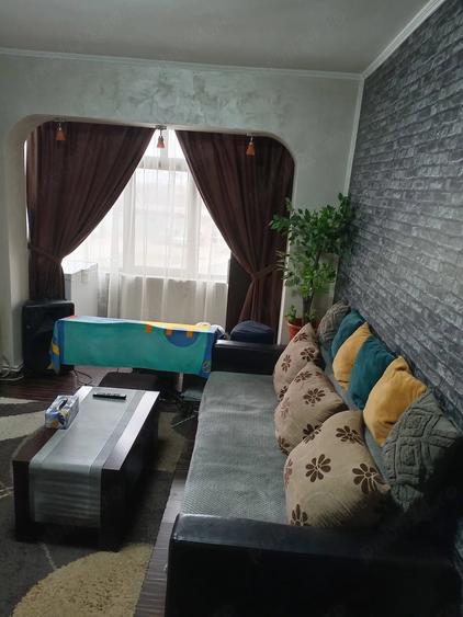 Apartament cu 2 camere semidecomandat în Exterior Vest