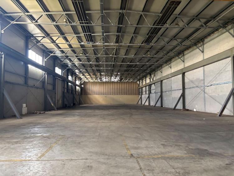 Spațiu industrial, de 1,600 mp, în Ghiroda