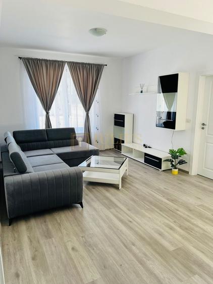 Apartament cu 2 camere semidecomandat, mobilat în Giroc