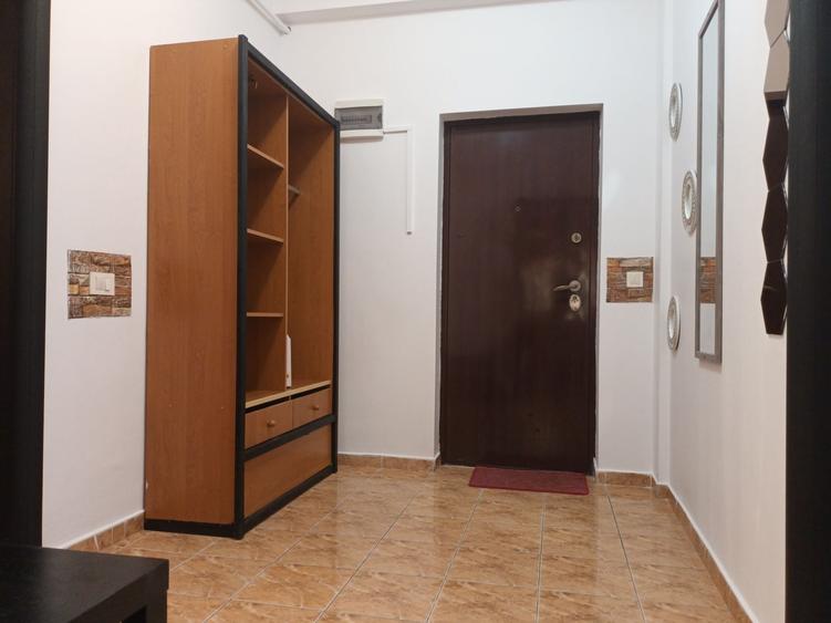 Inchiriez ap.2 camere 72 mp. in Militari Residence cu loc de parcare - 2