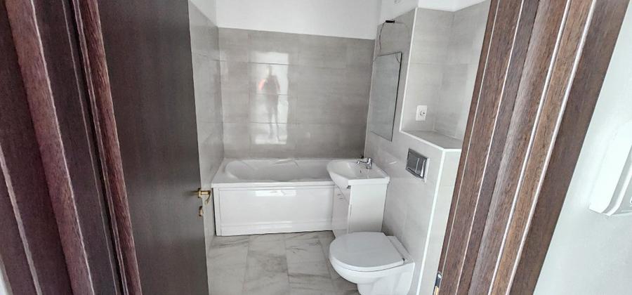 Apartament cu 2 camere semidecomandat în Sânpetru