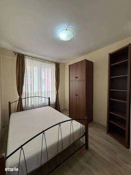 Apartament cu 3 camere semidecomandat în Zorilor
