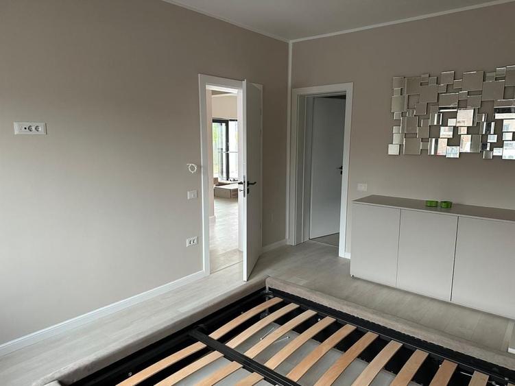 Casă cu 3 camere cu Teren 1100 Mp în Bujoreni