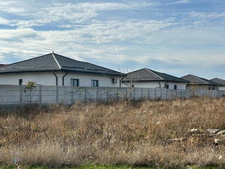 Teren de 5840 mp, în Clinceni